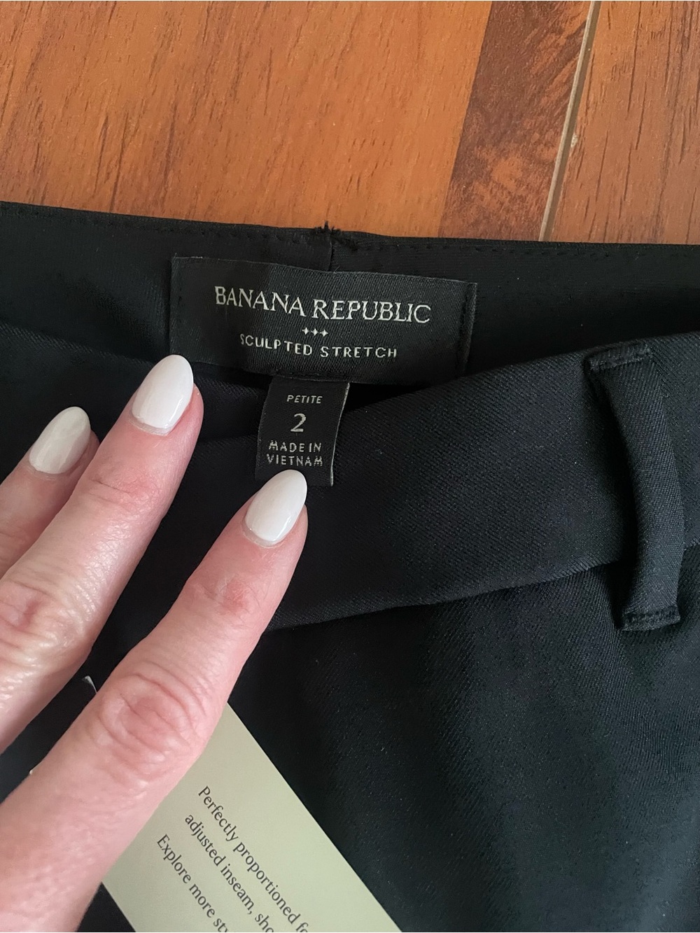 NWT Banana Republic Sculpted Stretch Pants in Black - Picture 2 of 5